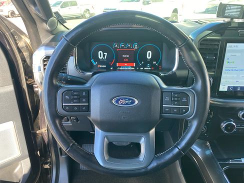 Used 2022 Ford F150 Lariat w/ Equipment Group 502A High image 9