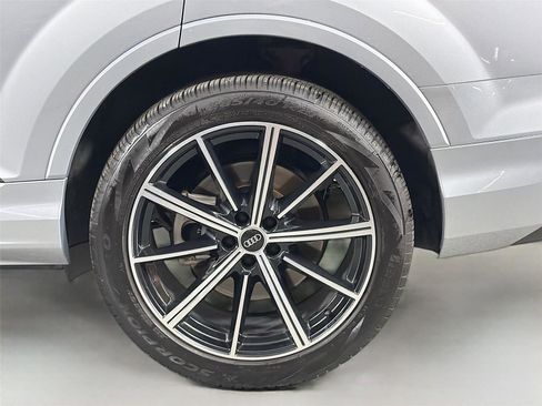 Used 2021 Audi Q7 3.0T Premium Plus w/ Executive Package image 31