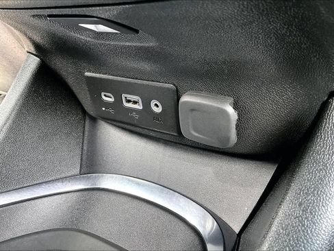 Used 2024 Chevrolet Malibu LT image 36