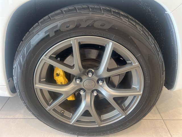 Used 2020 Jeep Grand Cherokee Trackhawk AWD/4WD image 9
