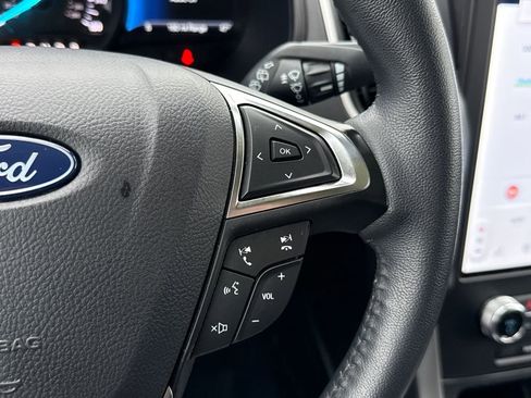 Certified 2024 Ford Edge SEL w/ Convenience Package image 19