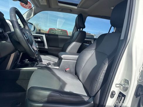 Used 2024 Toyota 4Runner SR5 Premium w/ Moonroof Package image 7