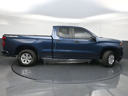 Used 2019 Chevrolet Silverado 1500 Custom w/ Custom Convenience Package AWD/4WD image 37
