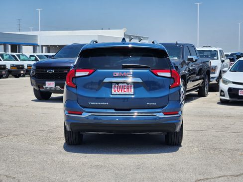 Used 2024 GMC Terrain Denali w/ Denali Premium Package AWD/4WD image 6