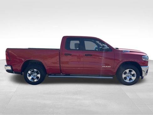 Used 2025 RAM 1500 Big Horn AWD/4WD image 4