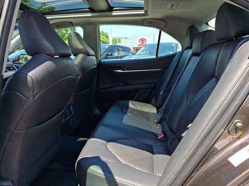 Certified 2018 Toyota Camry XLE w/ Audio Package FWD image 13
