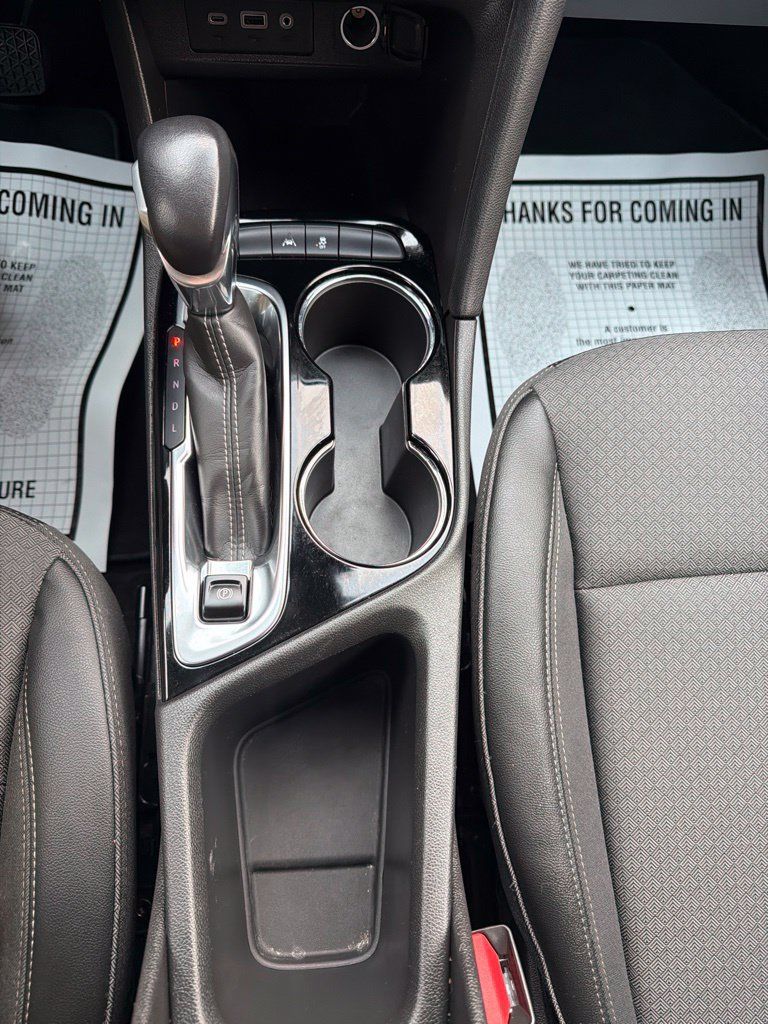 Used 2023 Buick Encore GX Select FWD image 33
