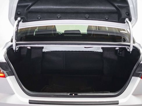 Used 2026 Toyota Camry SE FWD image 25