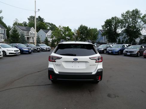 Used 2020 Subaru Outback Premium AWD/4WD image 4