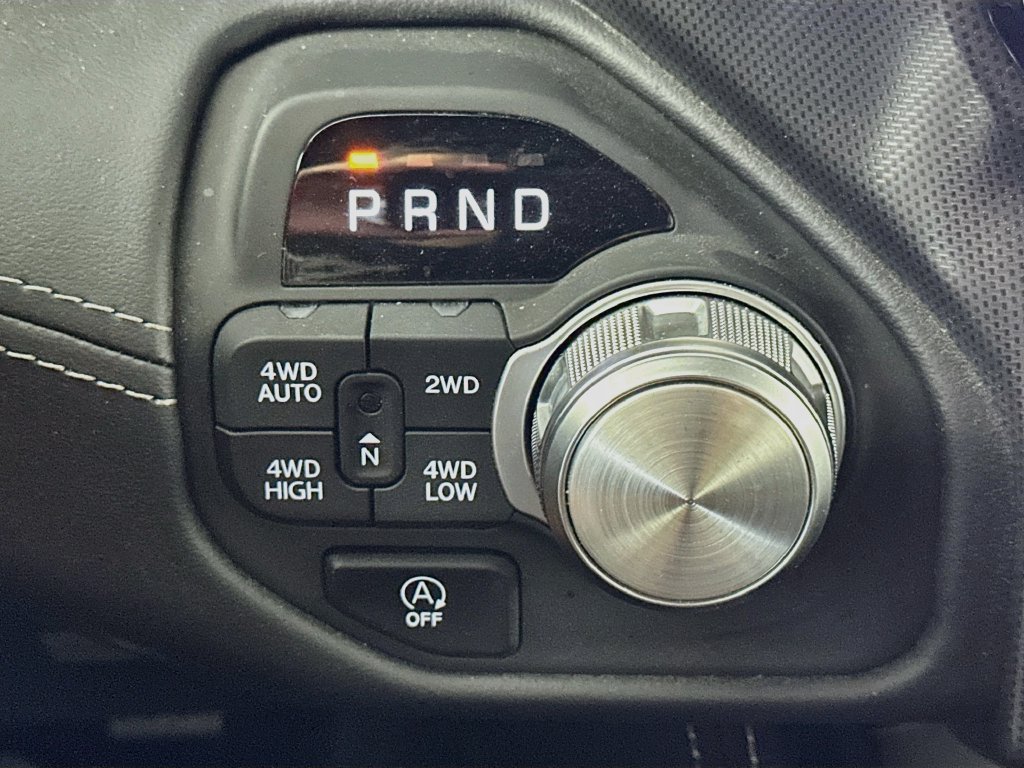 Used 2025 RAM 1500 Limited AWD/4WD image 16