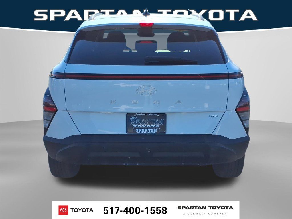 Used 2024 Hyundai Kona SEL AWD/4WD image 8
