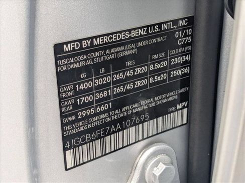 Used 2010 Mercedes-Benz R 350 4MATIC image 28