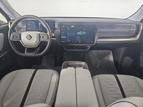 Used 2025 Rivian R1T Adventure image 25