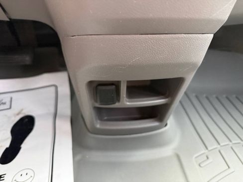 Used 2010 Honda CR-V LX image 25