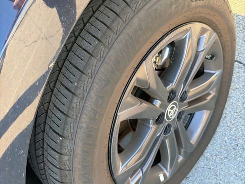 Used 2025 Toyota Sienna XSE image 22