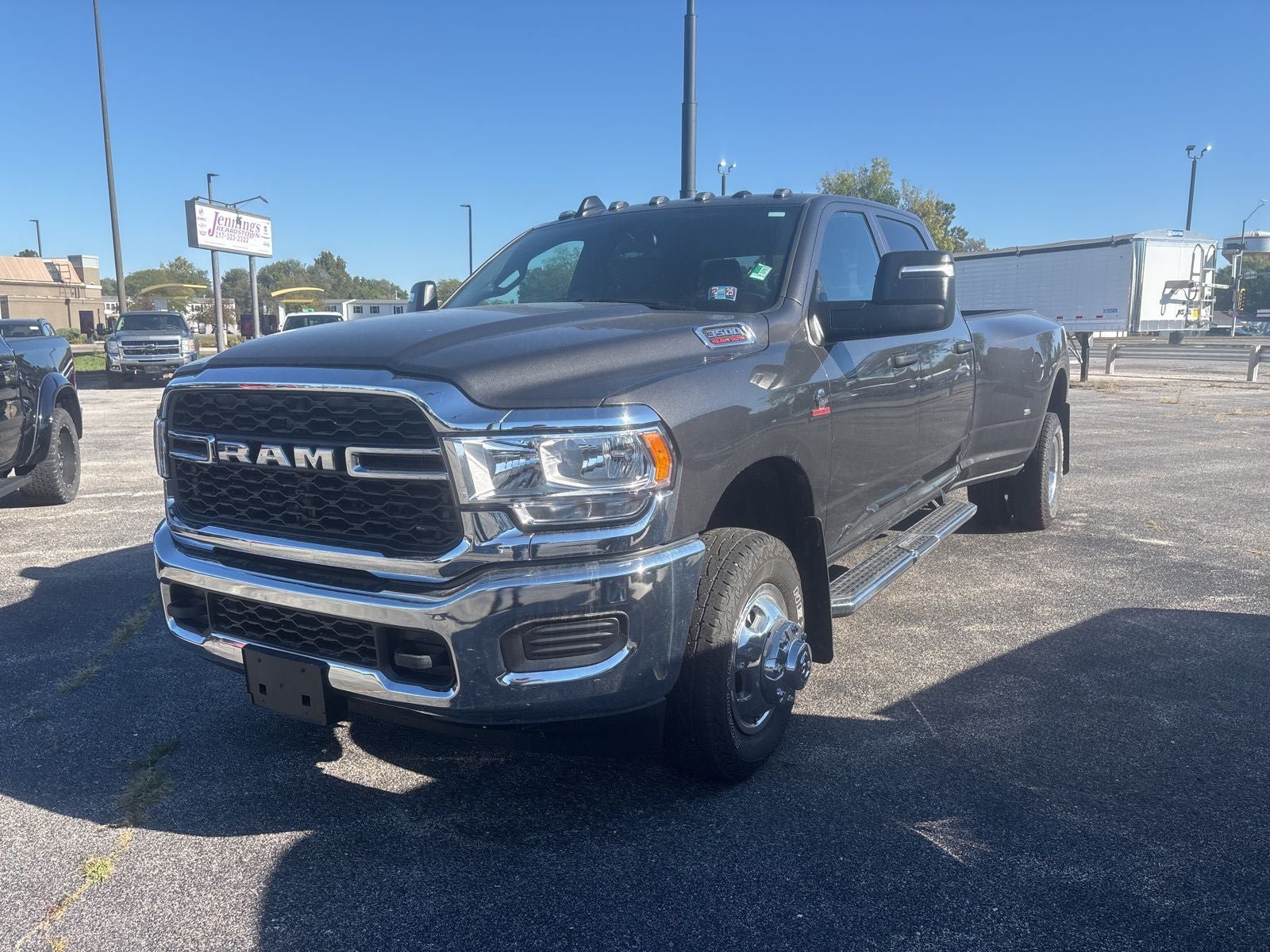 New 2024 RAM 3500 Tradesman AWD/4WD image 2