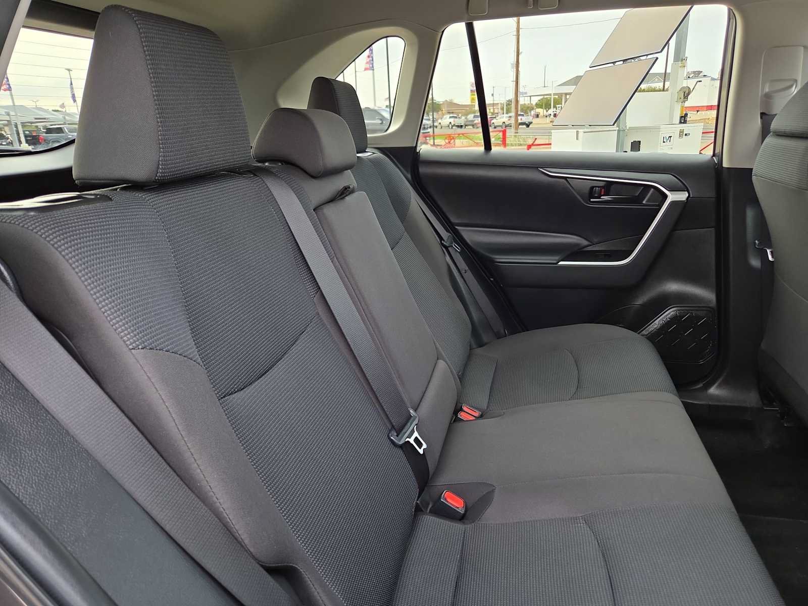 Used 2024 Toyota RAV4 LE FWD image 17