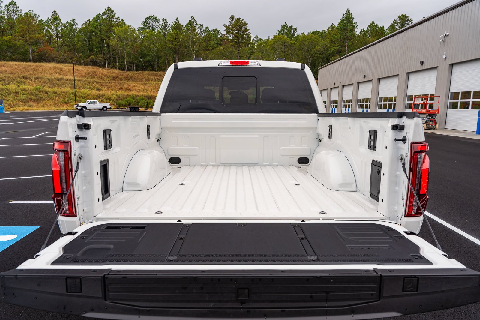 New 2026 Ford F150 King Ranch w/ Equipment Group 601A High AWD/4WD image 13