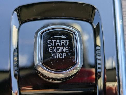 New 2026 Volvo XC60 B5 Ultra w/ Protection Package Premier image 28