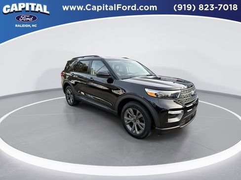 Certified 2022 Ford Explorer XLT w/ Equipment Group 202A image 2