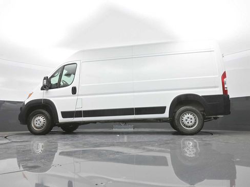 Used 2025 RAM ProMaster 2500 w/ Convenience Group FWD image 37