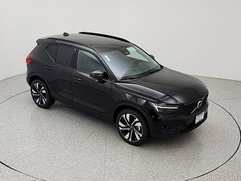 New 2026 Volvo XC40 B5 Ultra w/ Climate Package AWD/4WD image 15