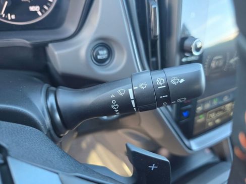 Used 2024 Subaru Crosstrek 2.5i Limited w/ Crosstrek Mirror Package image 26