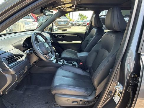 Used 2025 Subaru Forester Limited AWD/4WD image 33