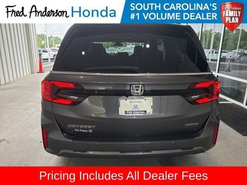 New 2026 Honda Odyssey Touring image 23