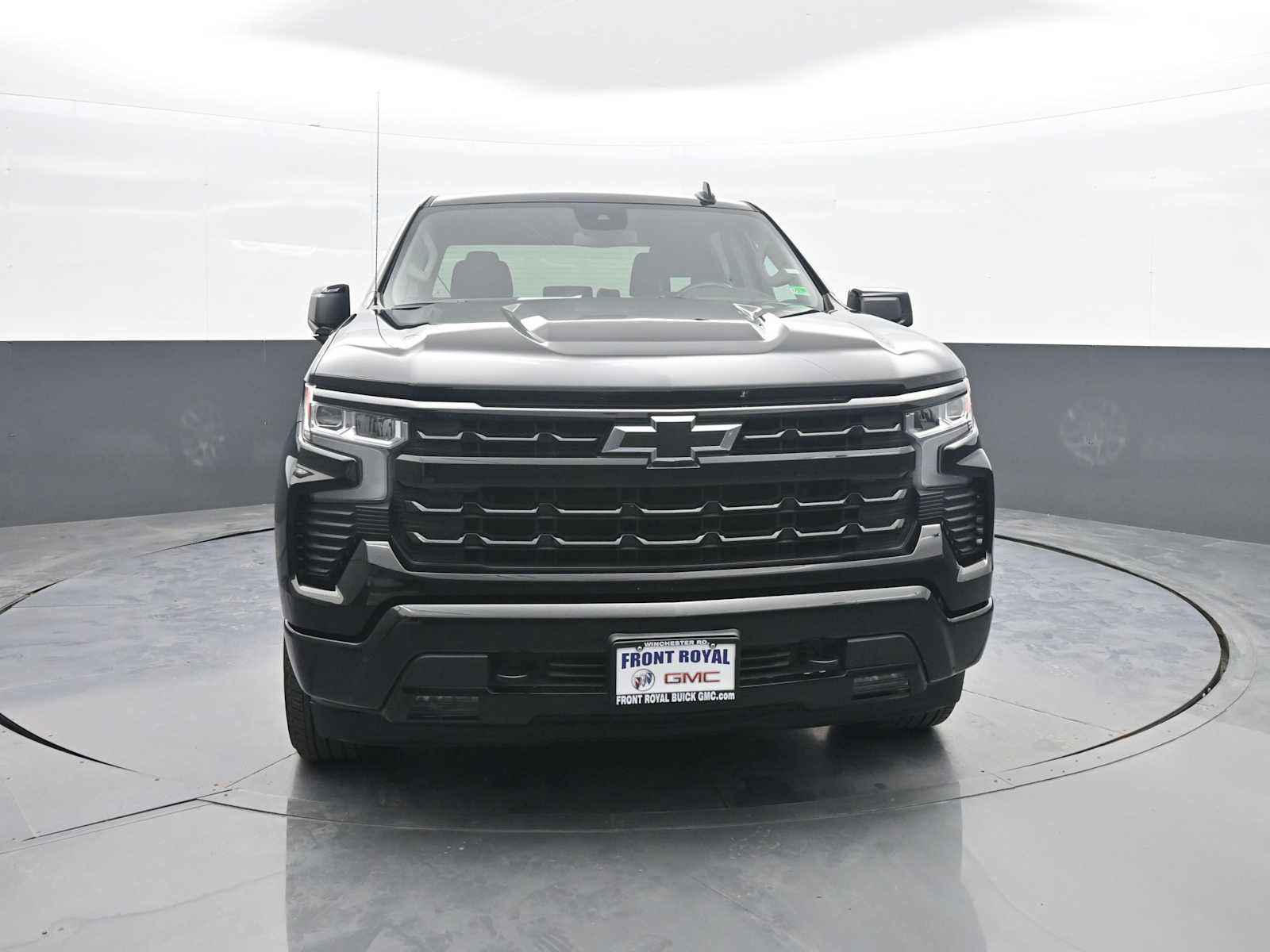 Used 2026 Chevrolet Silverado 1500 RST AWD/4WD image 2