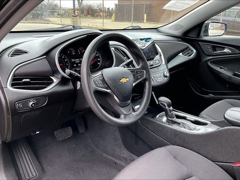 Used 2023 Chevrolet Malibu LT FWD image 13