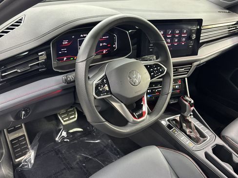 Used 2025 Volkswagen Jetta GLI Autobahn image 7