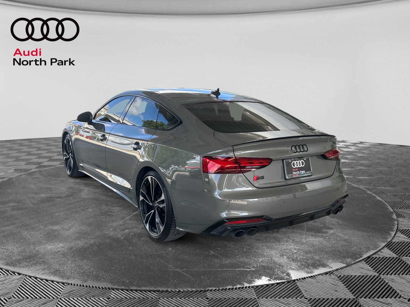 Used 2024 Audi S5 Premium Plus AWD/4WD image 3