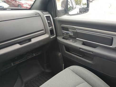 Used 2021 RAM 1500 Warlock AWD/4WD image 18