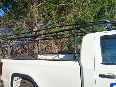 Used 2024 GMC Sierra 1500 Pro w/ Pro Value Package RWD image 5
