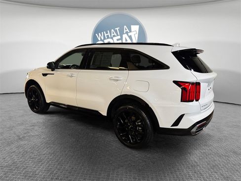 Certified 2023 Kia Sorento SX image 6