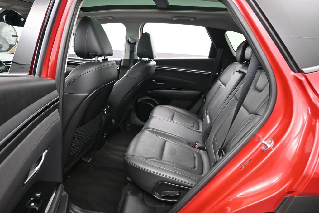 Used 2023 Hyundai Tucson Limited w/ Cargo Package AWD/4WD image 41
