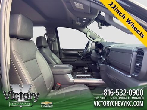 Used 2022 Chevrolet Silverado 1500 LTZ image 17