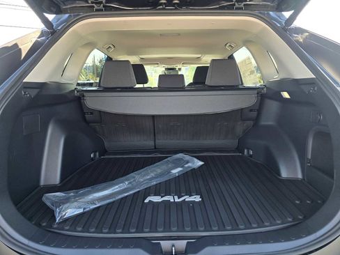 Certified 2025 Toyota RAV4 XLE w/ Convenience Package image 16