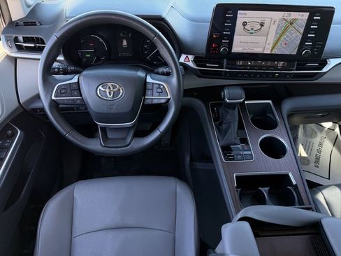 Certified 2023 Toyota Sienna XLE w/ XLE Plus Package image 12
