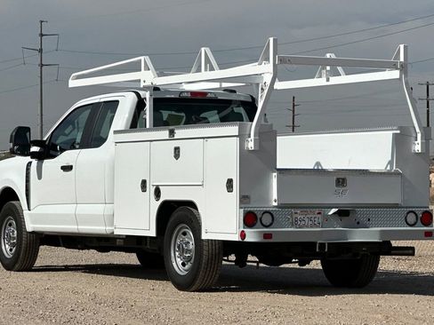 Used 2025 Ford F250 XL w/ XL Chrome Package image 6