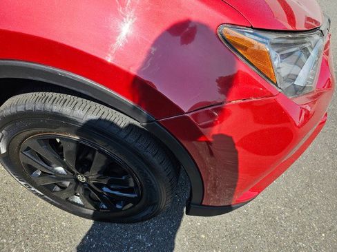 Used 2016 Toyota RAV4 LE image 9