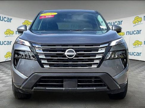 Certified 2026 Nissan Rogue SV AWD/4WD image 2