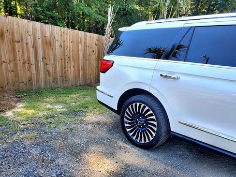 Used 2018 Lincoln Navigator Black Label w/ Cargo Package image 8