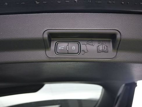 Used 2025 Ford Explorer ST-Line w/ ST-Line Street Pack AWD/4WD image 42