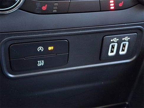 Used 2020 Ford EcoSport SE w/ SE Convenience Package image 25