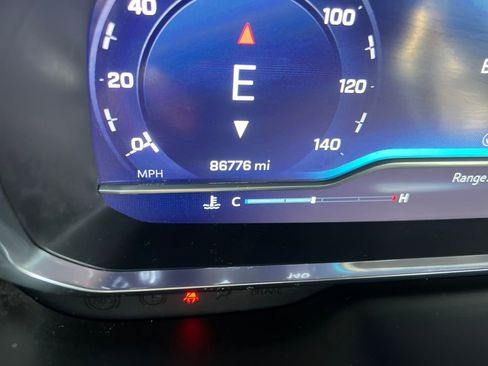 Used 2022 Chevrolet Tahoe Z71 image 14