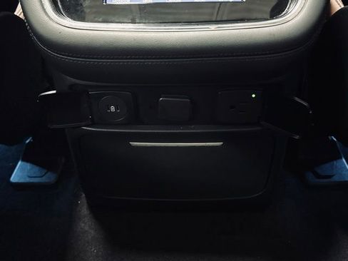 Certified 2024 Lincoln Navigator L Reserve image 27