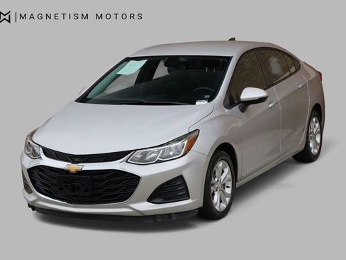 Used 2019 Chevrolet Cruze LS w/ LS Convenience Package image 6
