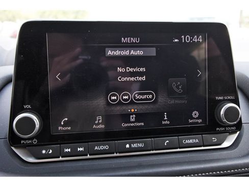 Used 2024 Nissan Rogue SV FWD image 13